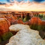 گرم و جذاب، با ده‌ها اثر طبیعی و تاریخی [استان هرمزگان]