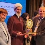 اهدای نشان عالی مدیر سال به مدیرعامل شرکت پتروشیمی فن‌آوران